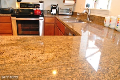 3306 Stone Heather Ct, Herndon, VA 20171 - photo 7