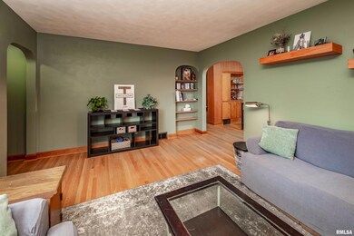 1818 N Pine St, Davenport, IA 52804 - photo 4