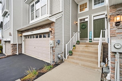 1404 Hawthorn Way, New Windsor, NY 12553 - photo 4