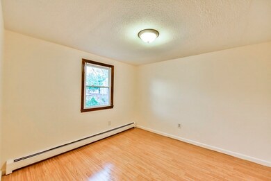 183 Middle St unit 185, Springfield, MA 01104 - photo 5