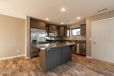 3503 Amity Cir MLS-19
