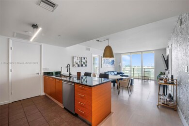 50 Biscayne Blvd unit 2308, Miami, FL 33132 - photo 2