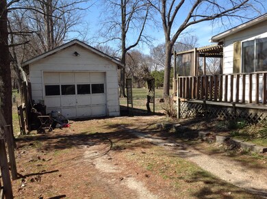 Garage & Side