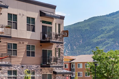 253 Wulfsohn Rd unit 110, Glenwood Springs, CO 81601 - photo 3