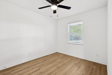 614 W Heard St unit 4, Cleburne, TX 76033 - photo 7