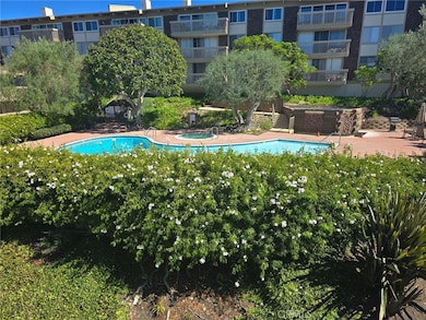 6542 Ocean Crest Dr unit C-309, Rancho Palos Verdes, CA 90275 - photo 7