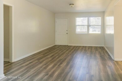 6707 Mopsy Ln, Jacksonville, FL 32210 - photo 5