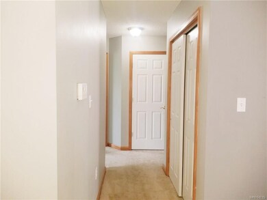 2659 Pinelake Dr, Niagara Falls, NY 14304 - photo 5