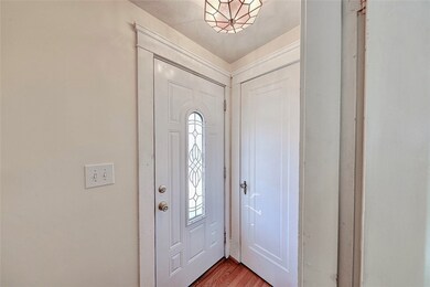 205 Auburn St, Cranston, RI 02910 - photo 6