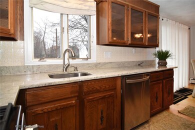 277 East St, Cranston, RI 02920 - photo 7