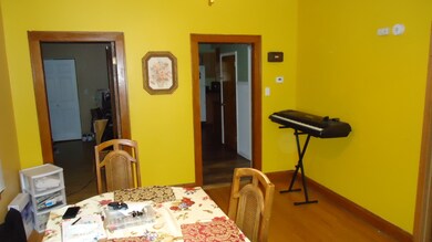 2527 York St, Blue Island, IL 60406 - photo 5