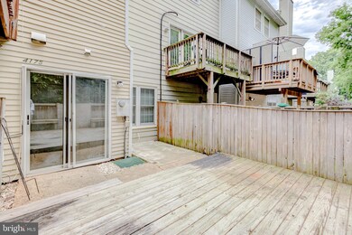 4175 Pleasant Meadow Ct unit 99F, Chantilly, VA 20151 - photo 4