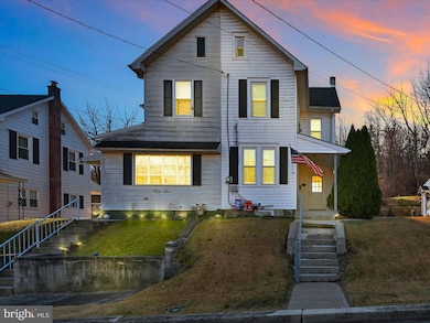 58 W Fairview St, Mohnton, PA 19540 - photo 3