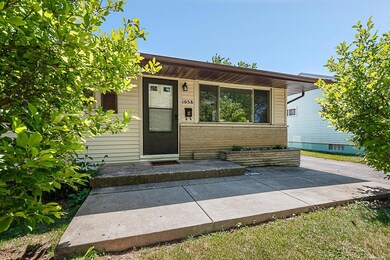 1058 Bellflower Ave, Columbus, OH 43204 - photo 2