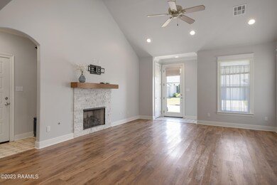 227 Whispering Meadows Rd-6