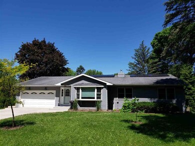 112 W Lakeview Ave, Madison, WI 53716 - photo 2