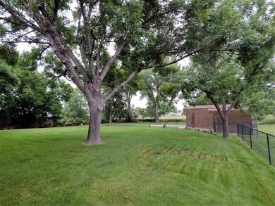 292 E North River Rd, North Platte, NE 69101 - photo 3