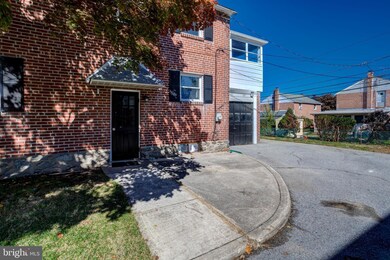 409 W Grays Ave, Glenolden, PA 19036 - photo 4