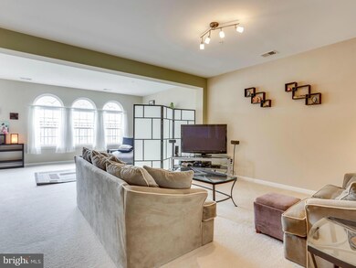 2695 Sheffield Hill Way unit 157, Woodbridge, VA 22191 - photo 6