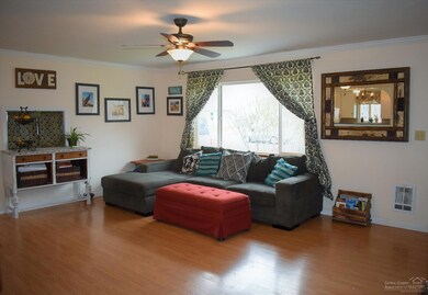 1160 NW 8th St, Redmond, OR 97756 - photo 6