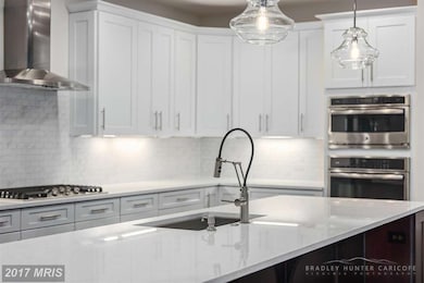 2358 Chadlington Rd, Falls Church, VA 22043 - photo 6