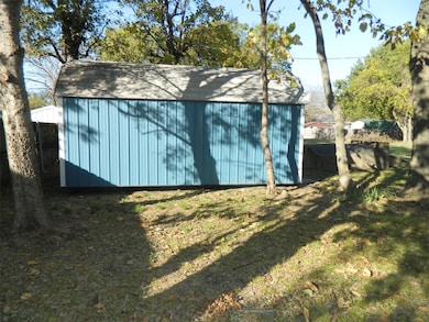 110 W Mulberry St, Leonard, TX 75452 - photo 5