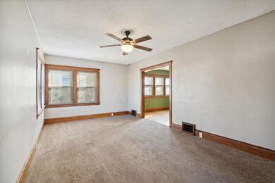 08-1131-E-Ganson-St-Jackson-MI-49201-Win