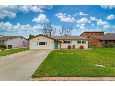 303 Dehaven St, Milton Freewater, OR 97862 - photo 2