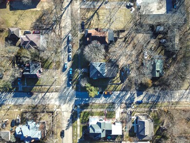 NEIGHBORHOOD VIEW