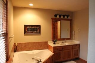 Harlan bathroom