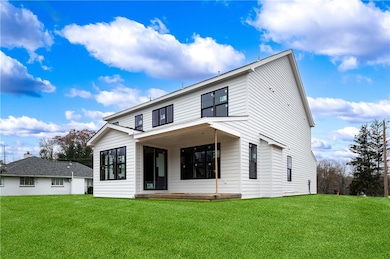 291 Mcmurray Rd, Upper Saint Clair, PA 15241 - photo 3