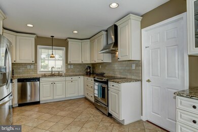 2608 Kingsley Ln, Bowie, MD 20715 - photo 7