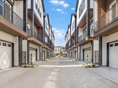 857 Fisher St unit F, Houston, TX 77018 - photo 2