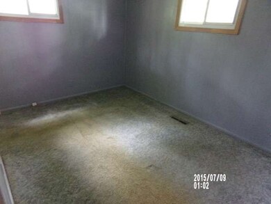 612 Topeka Dr, Carpentersville, IL 60110 - photo 7