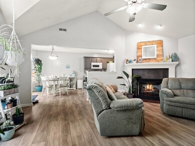 13517 Stowe Dr, Grabill, IN 46741 - photo 6