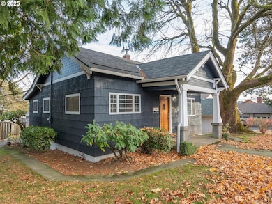 9606 SW 41st Ave, Portland, OR 97219 - photo 2