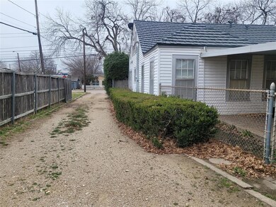 8100 White Settlement Rd, Fort Worth, TX 76108 - photo 4