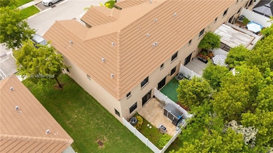 10625 W 32nd Ln, Hialeah, FL 33018 - photo 7