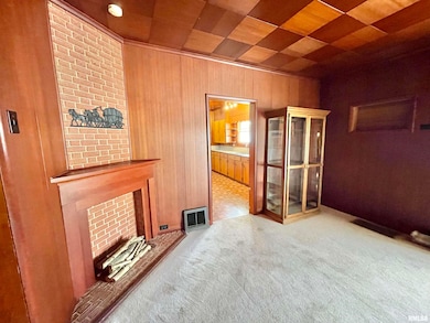 602 E Main St, Christopher, IL 62822 - photo 6