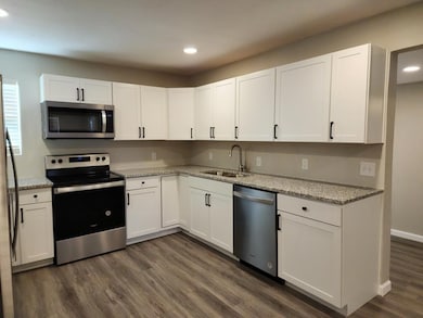 402 W Carolina St, Palestine, TX 75803 - photo 4