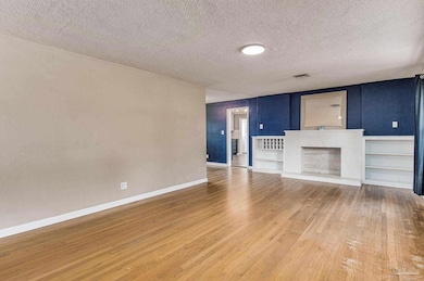 2033 E Bobe St, Pensacola, FL 32503 - photo 3