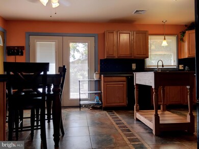 2905 Philadelphia Ave, Chambersburg, PA 17201 - photo 3