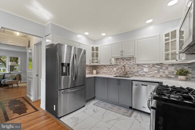 2 Forrest St unit B, Alexandria, VA 22305 - photo 6