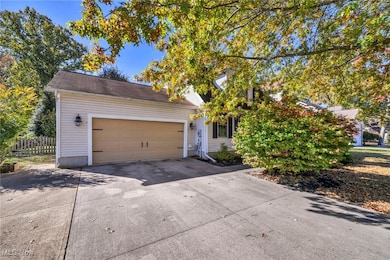 7292 Kenssington Dr, North Ridgeville, OH 44039 - photo 3