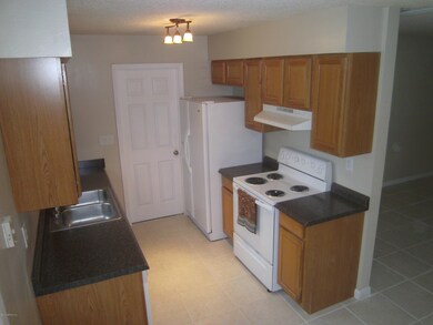 8220 Newton Rd, Jacksonville, FL 32216 - photo 3