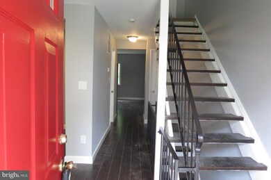 132 Daimler Dr unit 6, Capitol Heights, MD 20743 - photo 2