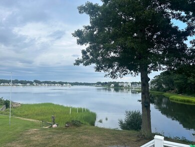 15 Broadmarsh Ave, Wareham, MA 02571 - photo 3