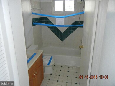 7103 Valley Park Rd, Capitol Heights, MD 20743 - photo 4