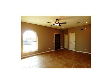 228 Flor Acacia Ct, Socorro, TX 79927 - photo 5