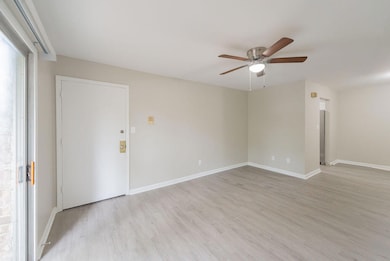 1080 Armstrong Mill Rd unit A, Lexington, KY 40517 - photo 3